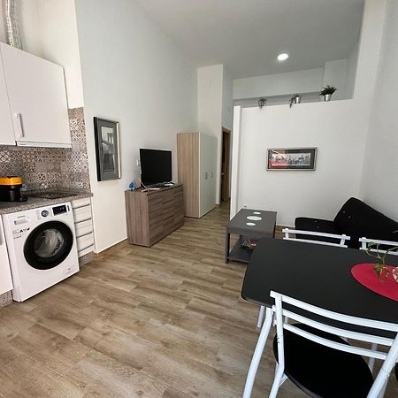 Apartamento Cruz Roja A Sewilla Zewnętrze zdjęcie