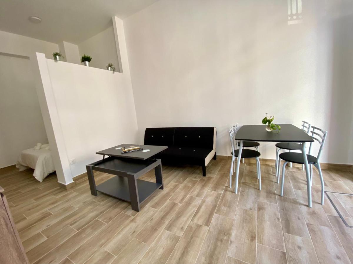 Apartamento Cruz Roja A Sewilla Zewnętrze zdjęcie